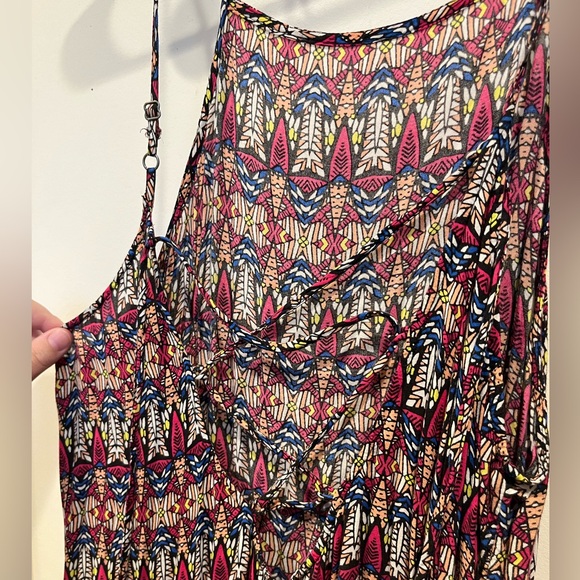 Midsize Geometric Patterned Dress - Picture 9 of 9